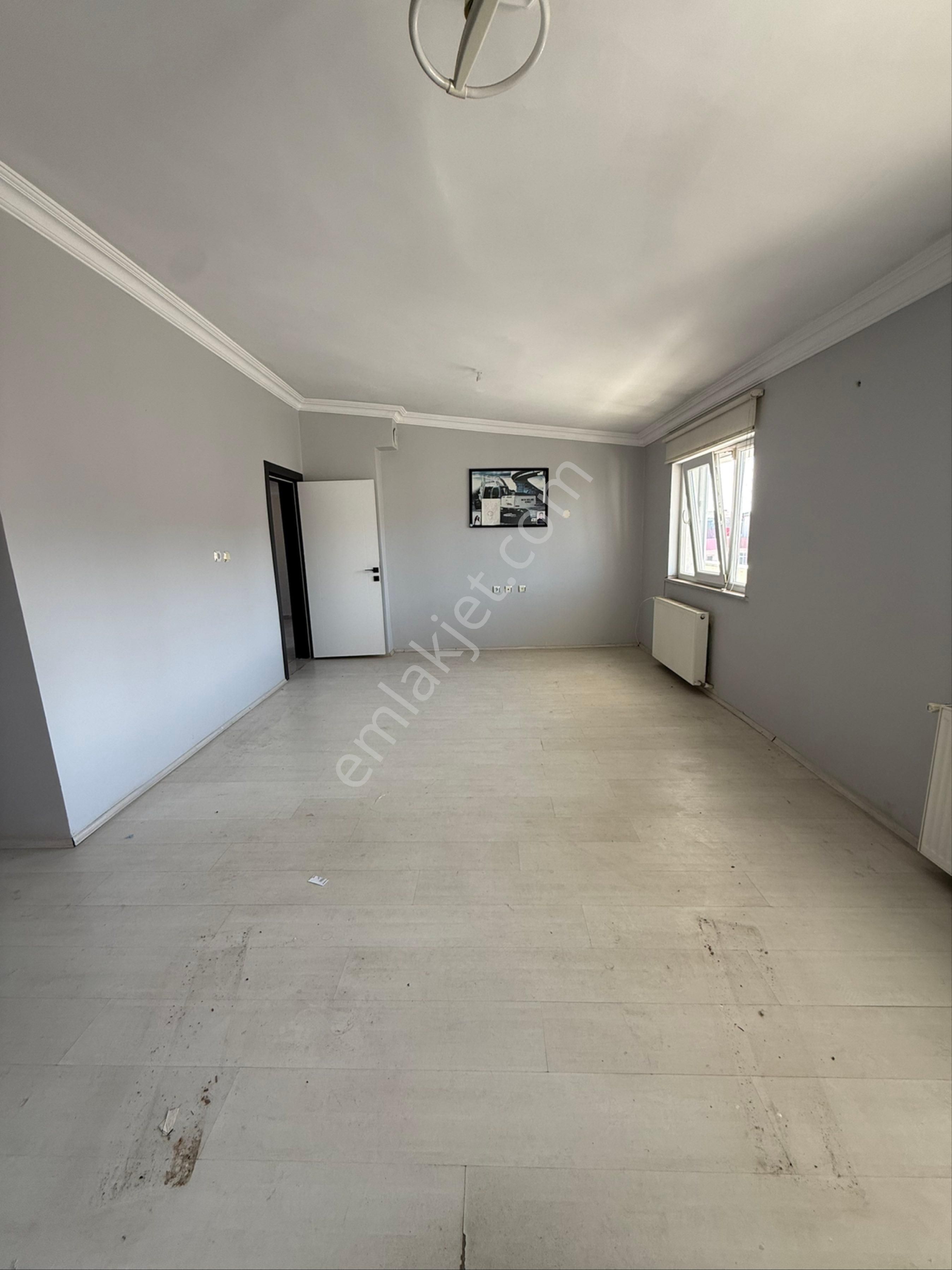 Çerkezköy Çarşı Merkezde 150 M2 Teras Kat 2+1 Fırsat Daire - Görsel 16