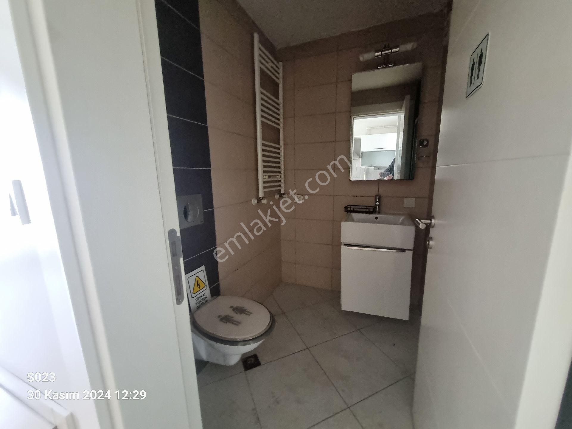 B. Düzü Metrobüs Yakın İnnovıa 3 Site A Blok Havuz Cepheli - Görsel 13