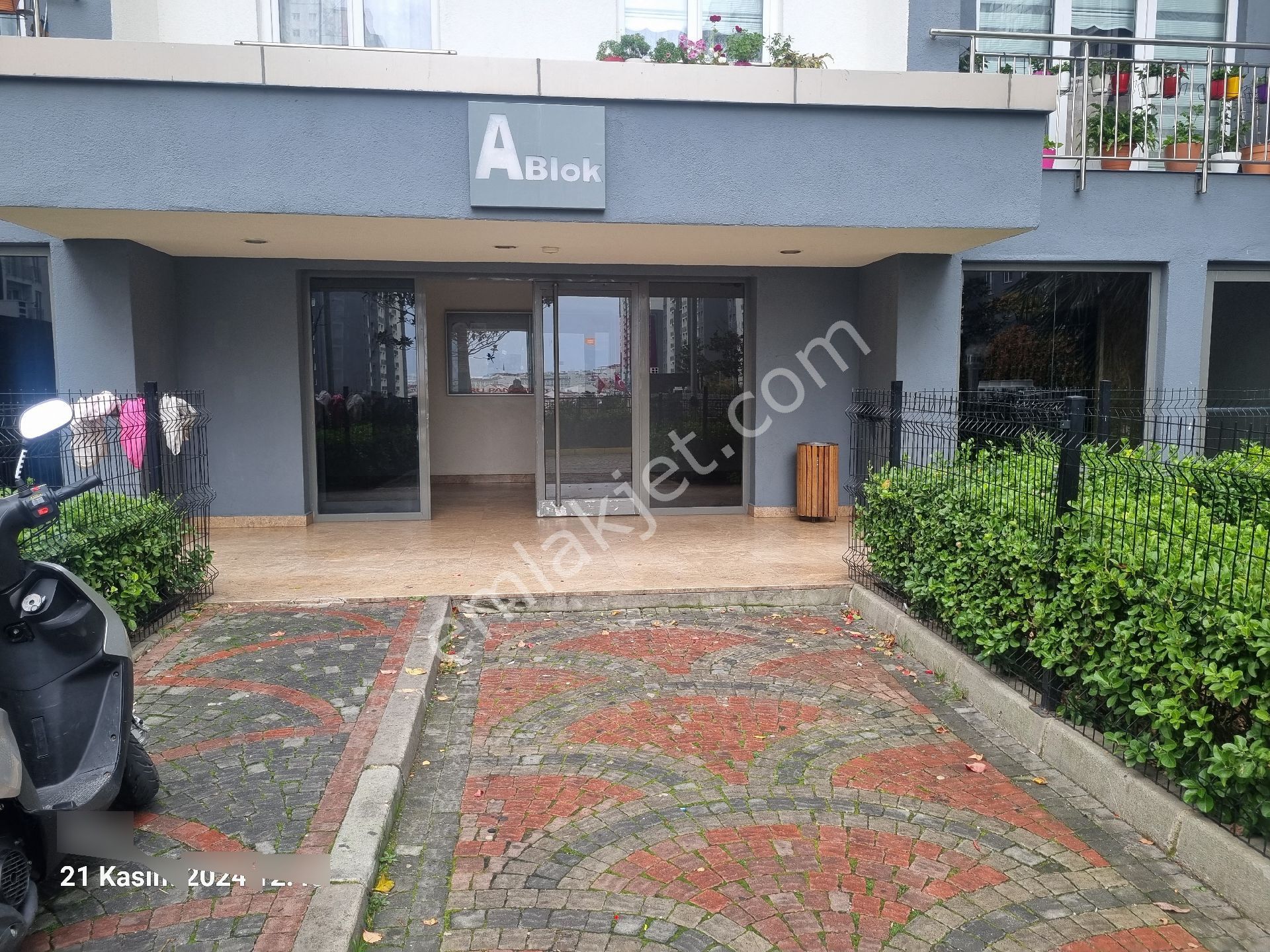 B. Düzü Metrobüs Yakın İnnovıa 3 Site A Blok Havuz Cepheli - Görsel 14