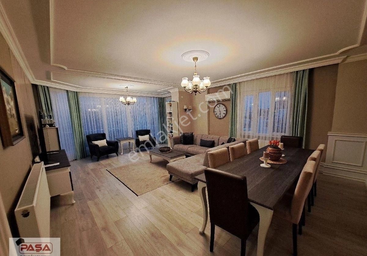 Kuşadasında Satılık Deniz Manzaralı 3+1 Süper Bir Daire