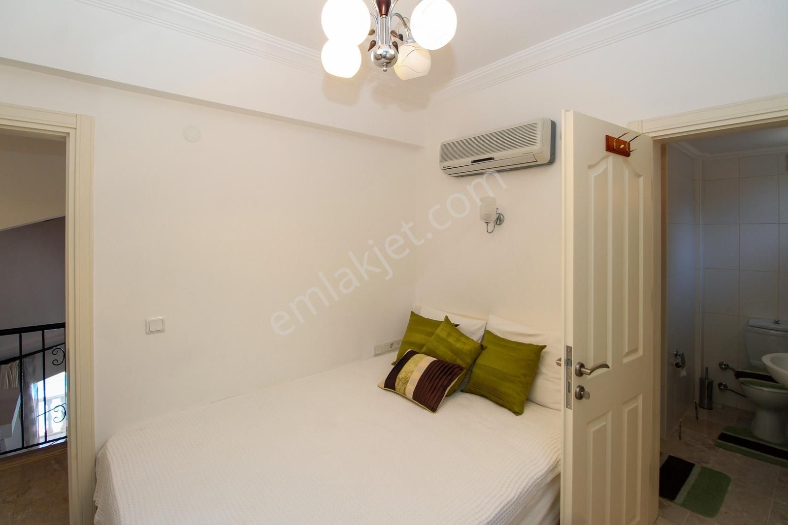 Fethiye Yeşilüzümlüde Havuzlu Bahçeli 4+1 Kiralık Villa | Tekce - Görsel 28