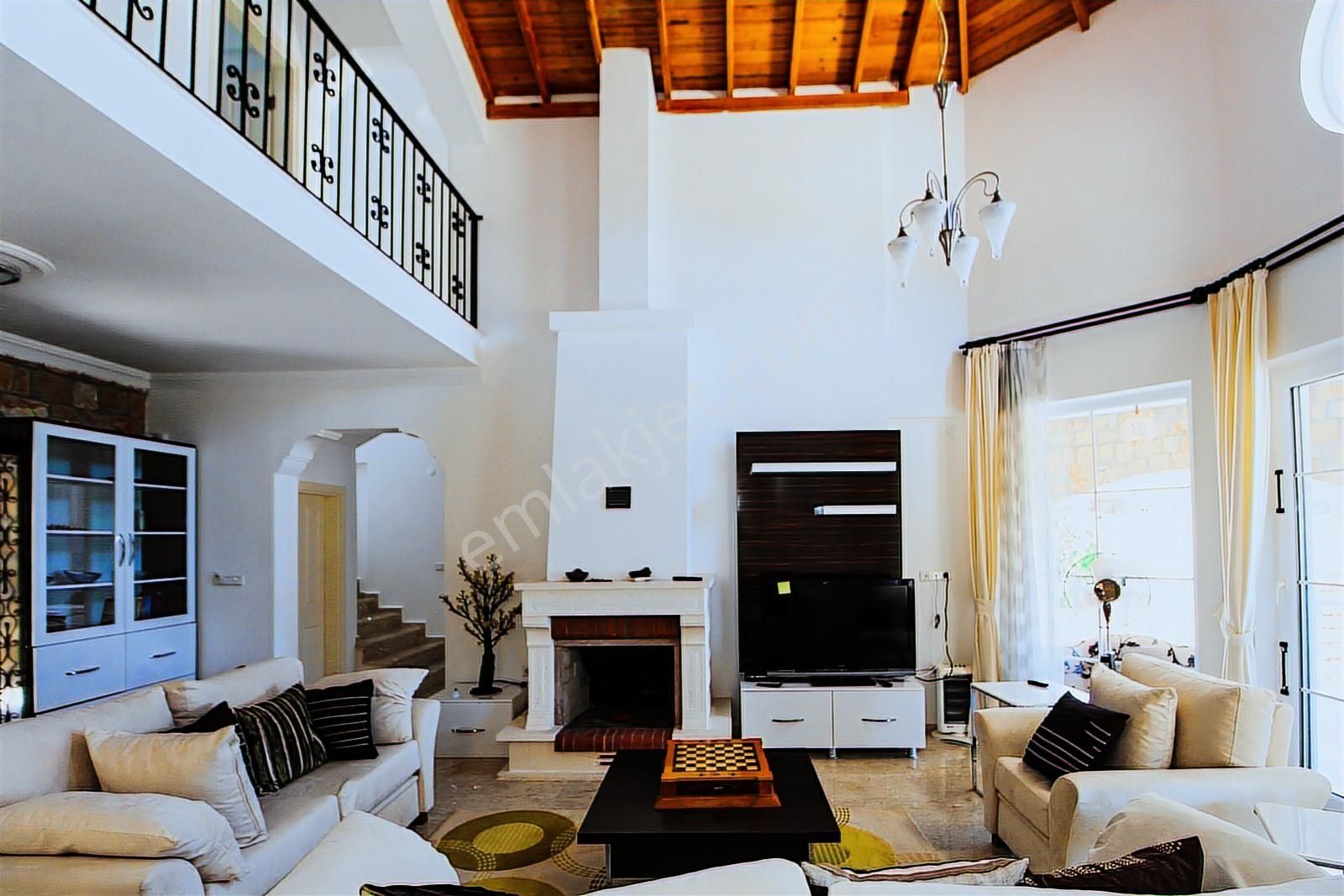 Fethiye Yeşilüzümlüde Havuzlu Bahçeli 4+1 Kiralık Villa | Tekce - Görsel 12