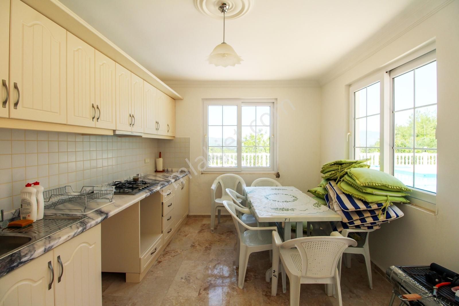 Fethiye Yeşilüzümlüde Havuzlu Bahçeli 4+1 Kiralık Villa | Tekce - Görsel 6