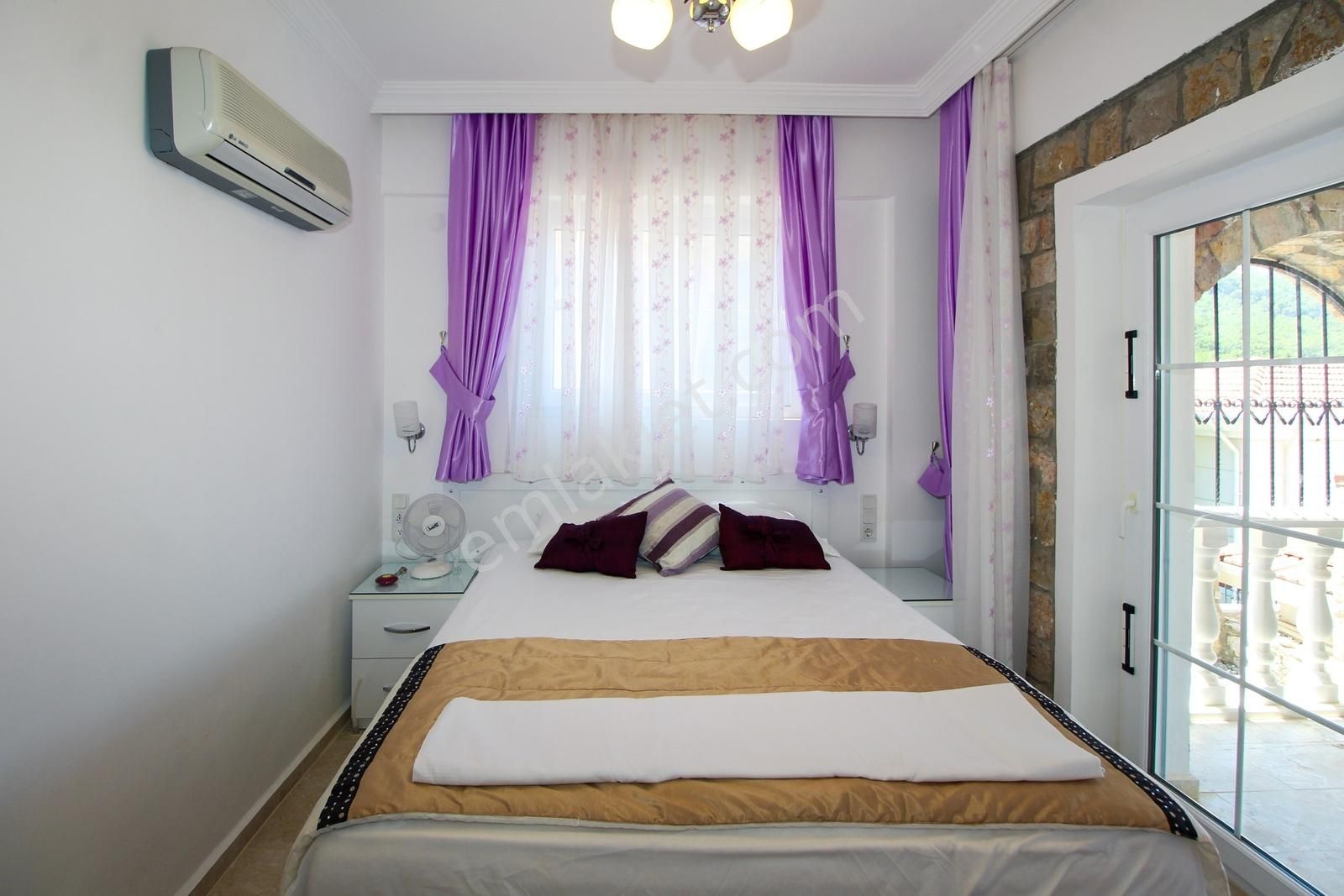 Fethiye Yeşilüzümlüde Havuzlu Bahçeli 4+1 Kiralık Villa | Tekce - Görsel 26