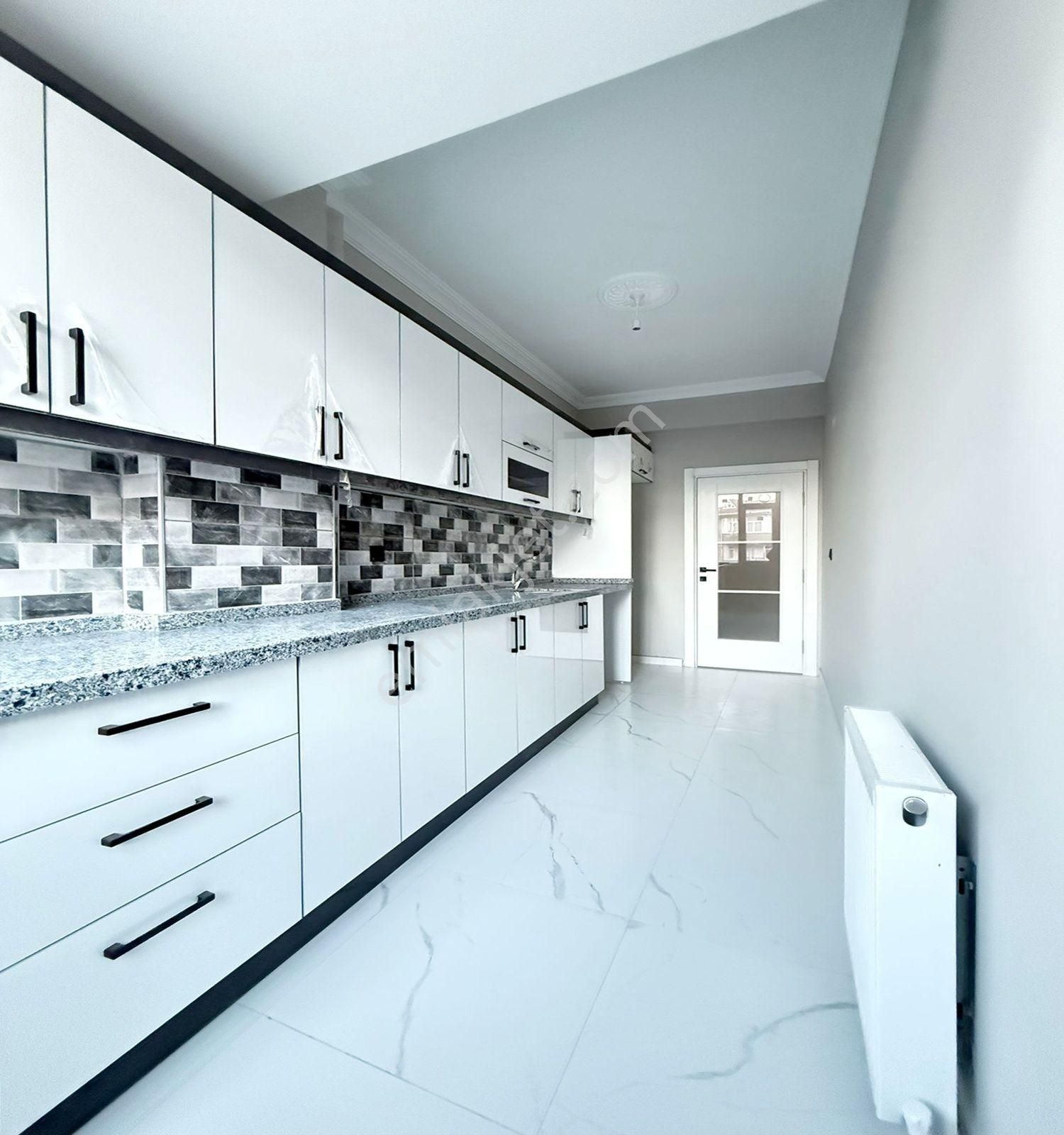 Pusula Yapı'dan Fatih Mahallesi'nde Cadde Üzeri 2+1 Daire!!! - Görsel 3