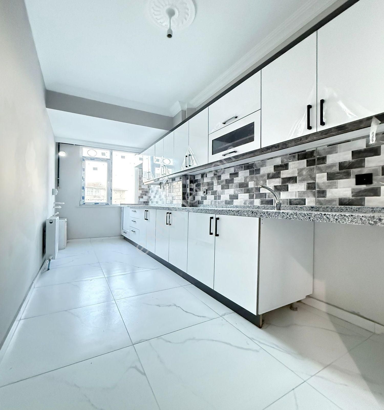 Pusula Yapı'dan Fatih Mahallesi'nde Cadde Üzeri 2+1 Daire!!! - Görsel 8