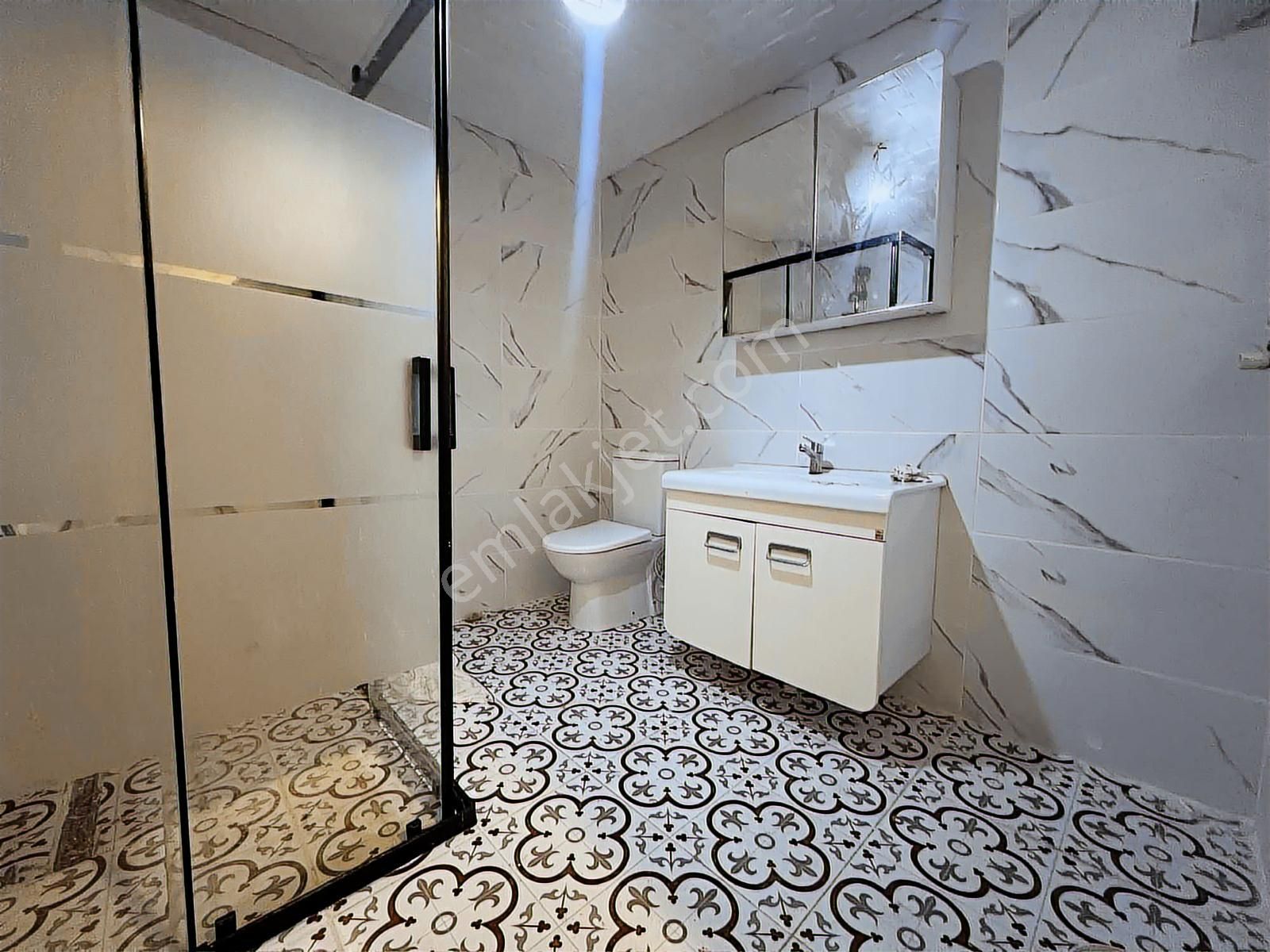 Çengelköy Güzeltepe Mahallesinde Bahçe Kullanımlı 145 M2 Kiralık - Görsel 12