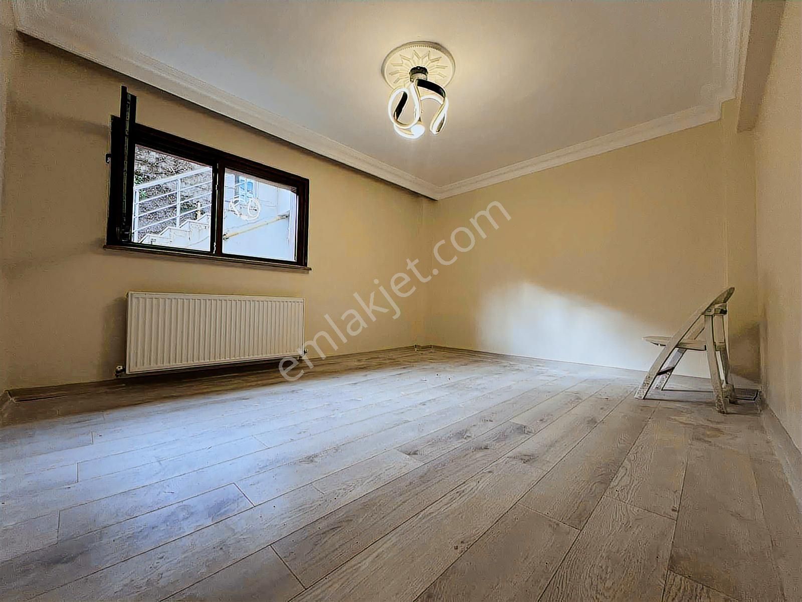 Çengelköy Güzeltepe Mahallesinde Bahçe Kullanımlı 145 M2 Kiralık - Görsel 14