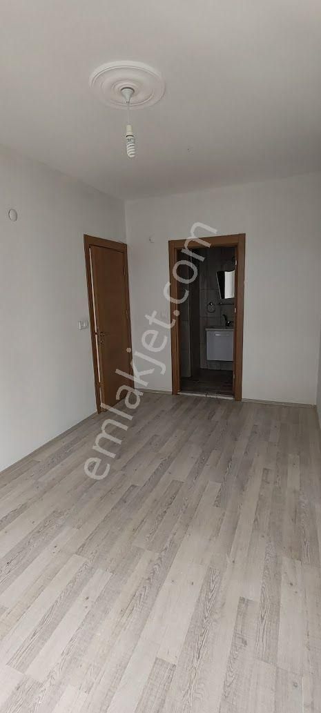Sabihinden Kiralık Güvenlikli Sitede 2+1 Bakımlı, Kapalı Otoparklı Daire - Görsel 10