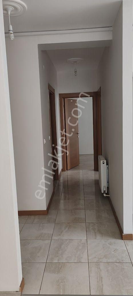 Sabihinden Kiralık Güvenlikli Sitede 2+1 Bakımlı, Kapalı Otoparklı Daire - Görsel 6