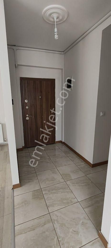 Sabihinden Kiralık Güvenlikli Sitede 2+1 Bakımlı, Kapalı Otoparklı Daire - Görsel 7