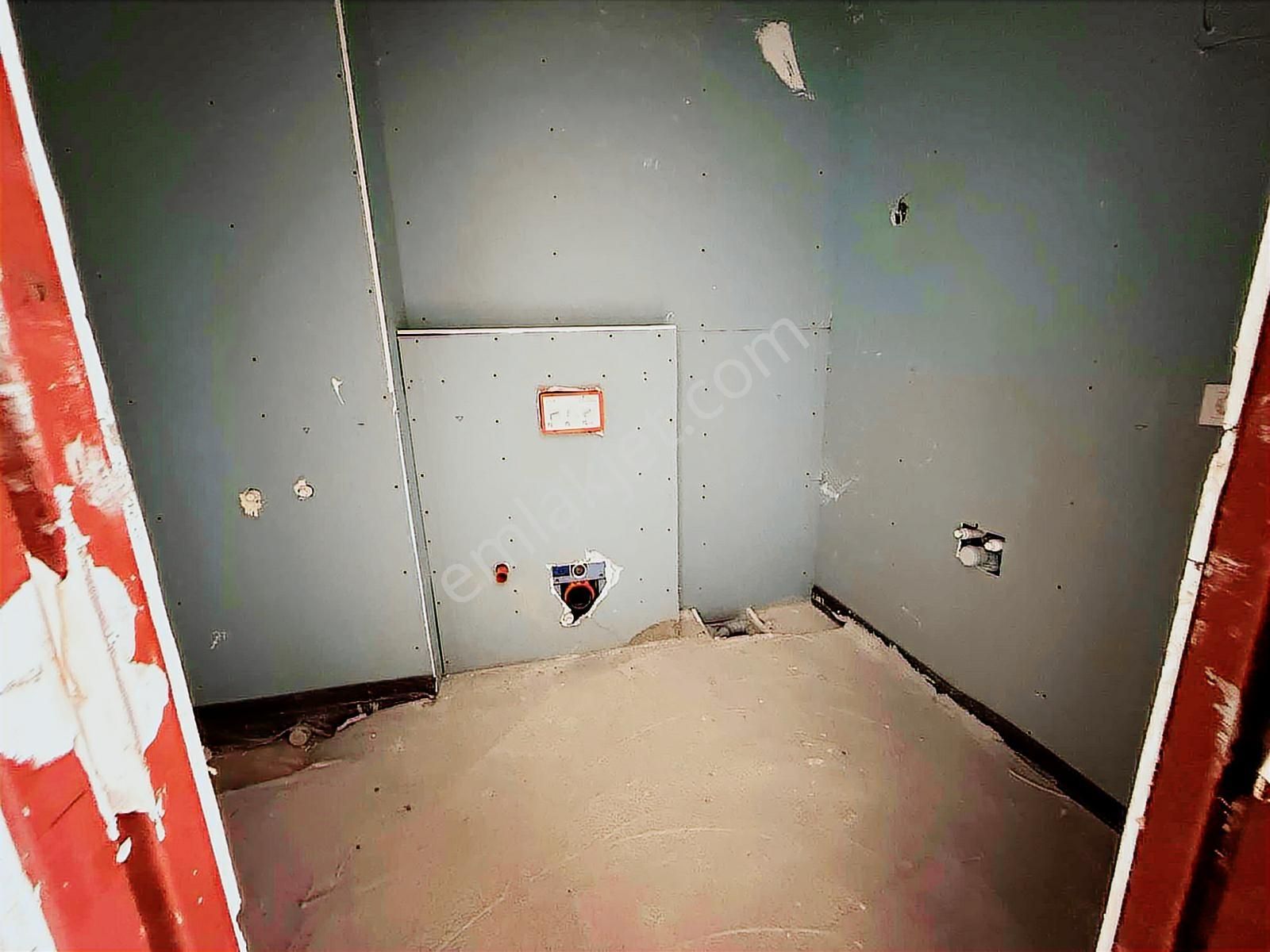 Düşler Vadisinde Yarı Natamam Satılık 2+1 Villa Fırsatı - Görsel 15