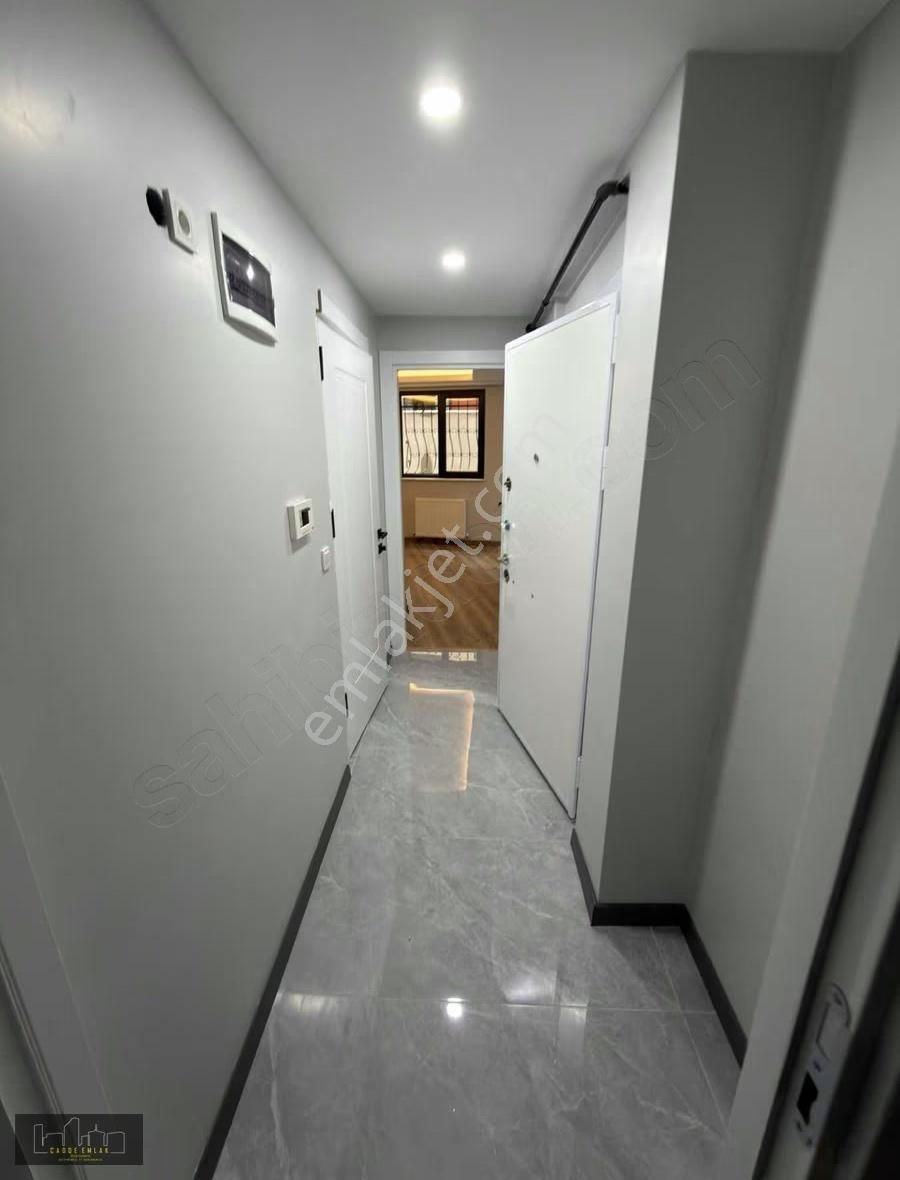 Cadde Emlak Sıfır Yüksek Camlı 1+1 Yatırımlık Lüx Bahçe Katı - Görsel 7