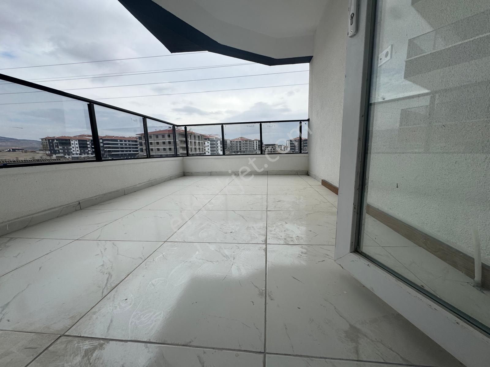 Sincan Yenikentte Satılık 4+1 Geniş Daire Fırsat Kupon - Görsel 15