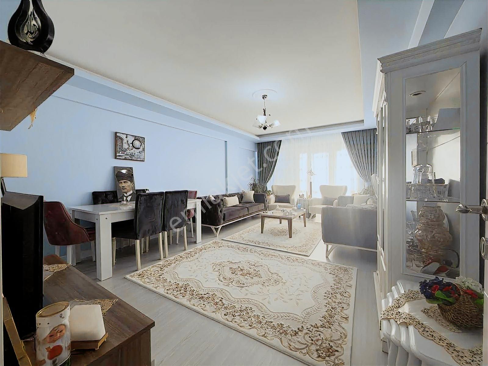 Keskinden Bulvar Yakını Ara Kat Yeni Bina Yola Cephe Teras Blkn