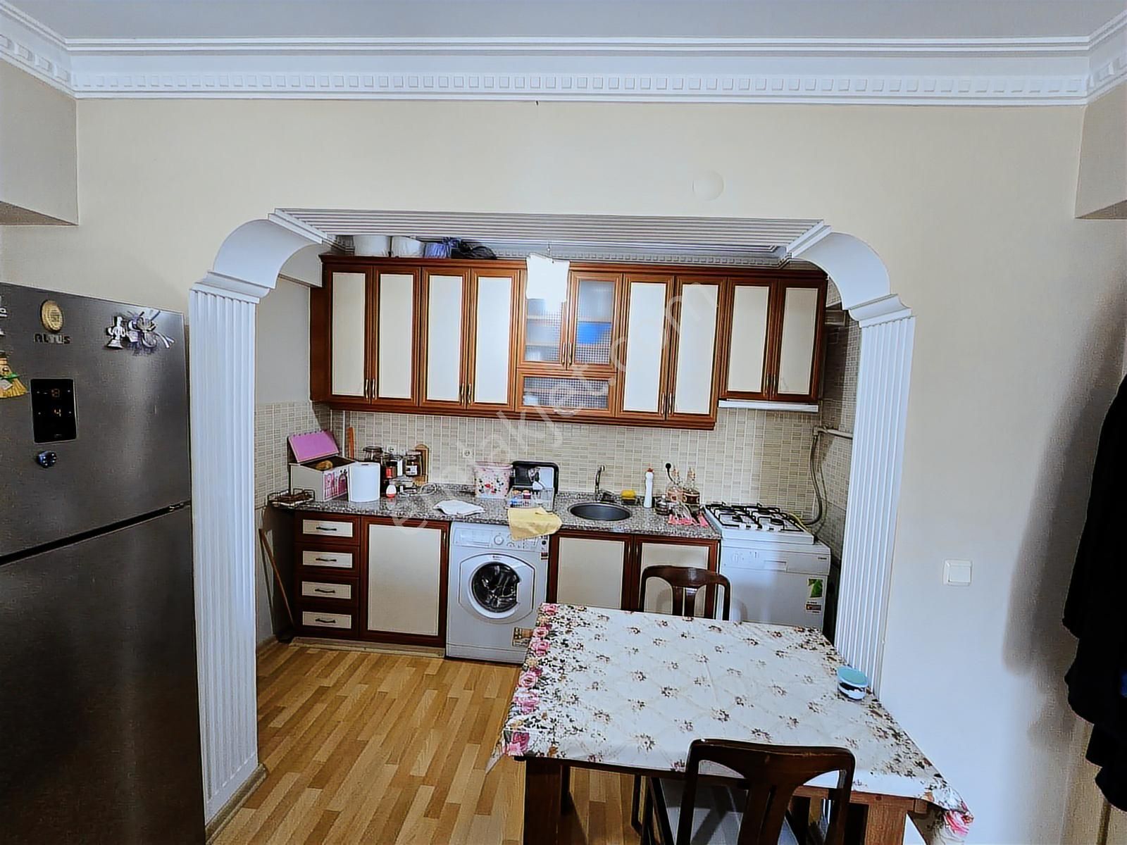 Remax Arma'dan Buca Çamlıkule Mah 2+1 80 M2 Dükkan Üzeri 1 Kat - Görsel 3