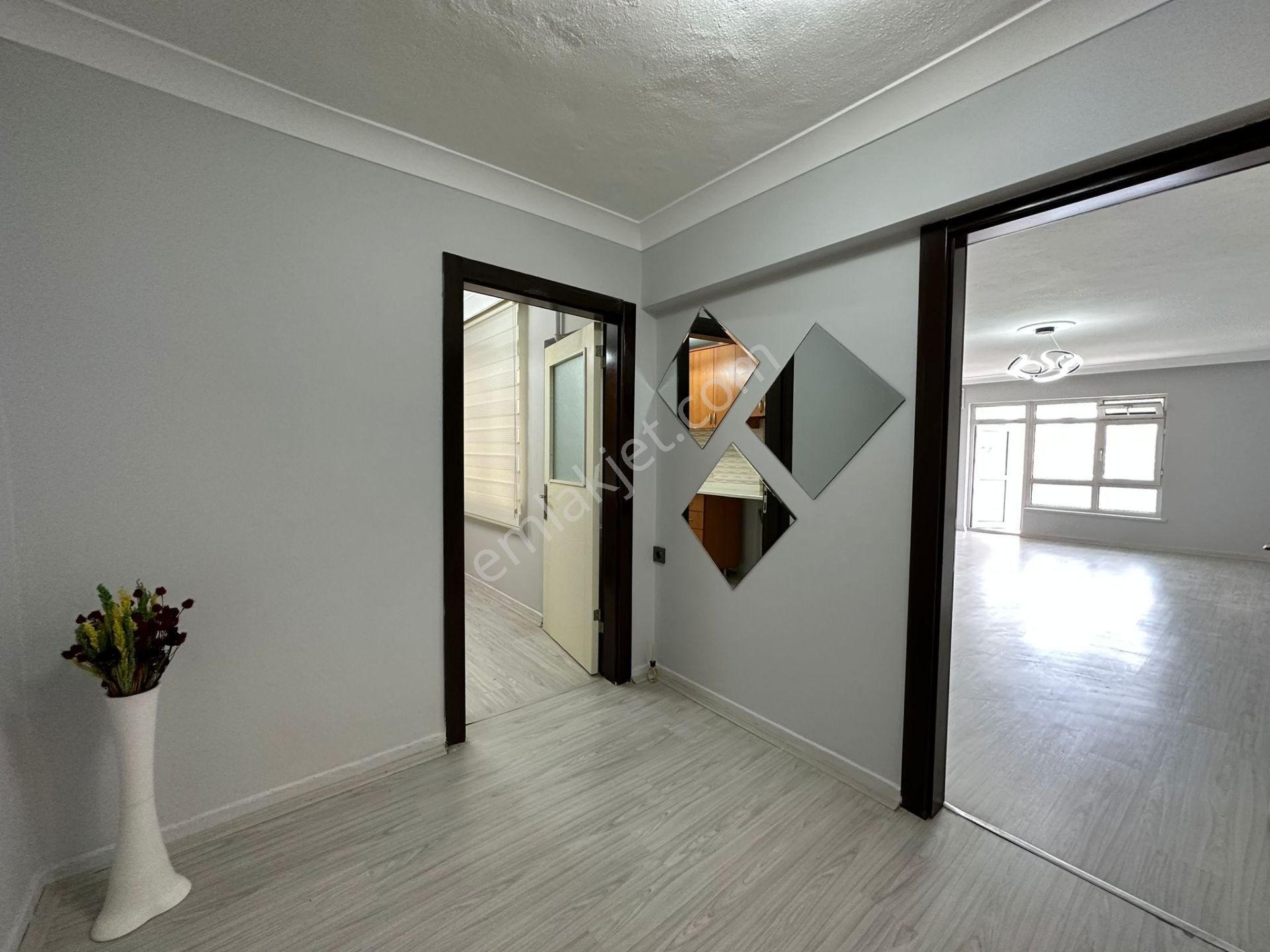 Kariyer'den Etlik Bağcı Caddesi Paraleli 3+1 Lüx Yapılı 18.000tl Kiracılı Kat Konumunda Daire - Görsel 13