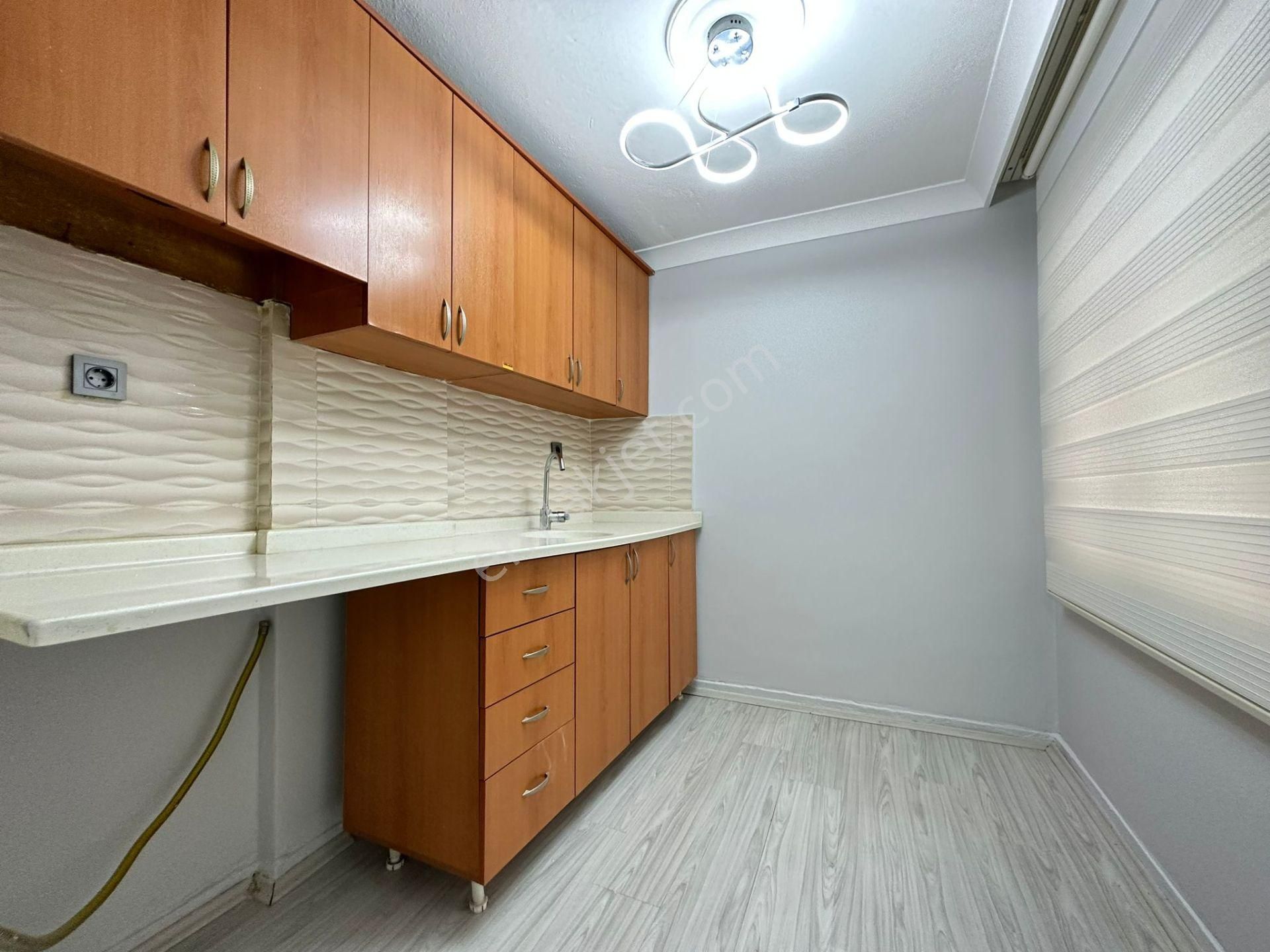 Kariyer'den Etlik Bağcı Caddesi Paraleli 3+1 Lüx Yapılı 18.000tl Kiracılı Kat Konumunda Daire - Görsel 8