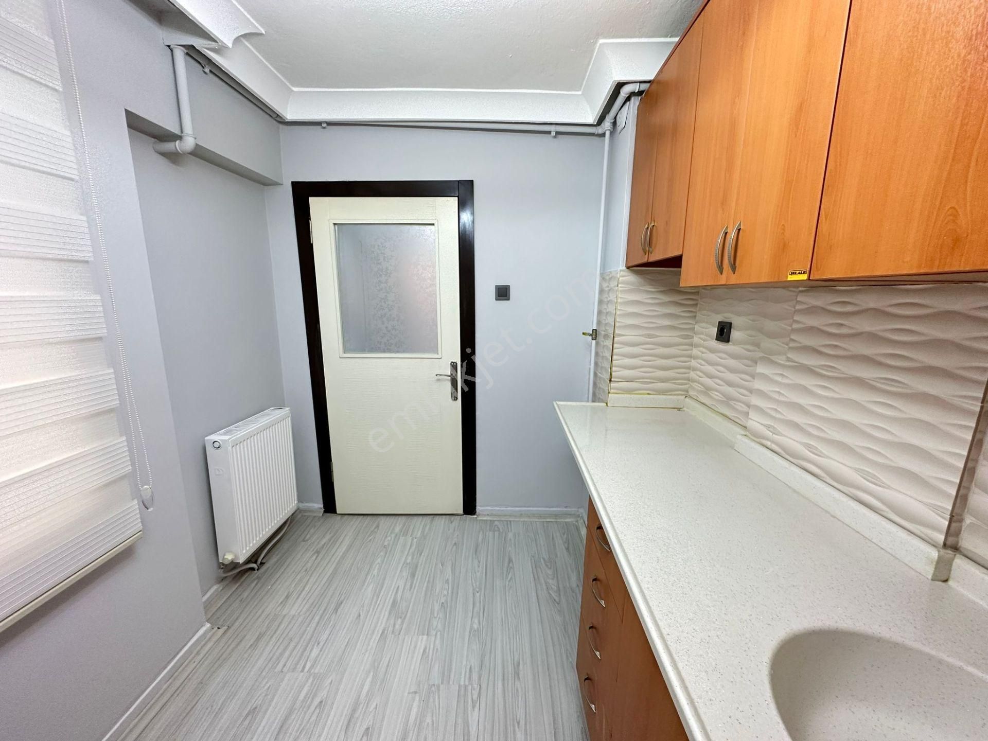 Kariyer'den Etlik Bağcı Caddesi Paraleli 3+1 Lüx Yapılı 18.000tl Kiracılı Kat Konumunda Daire - Görsel 9
