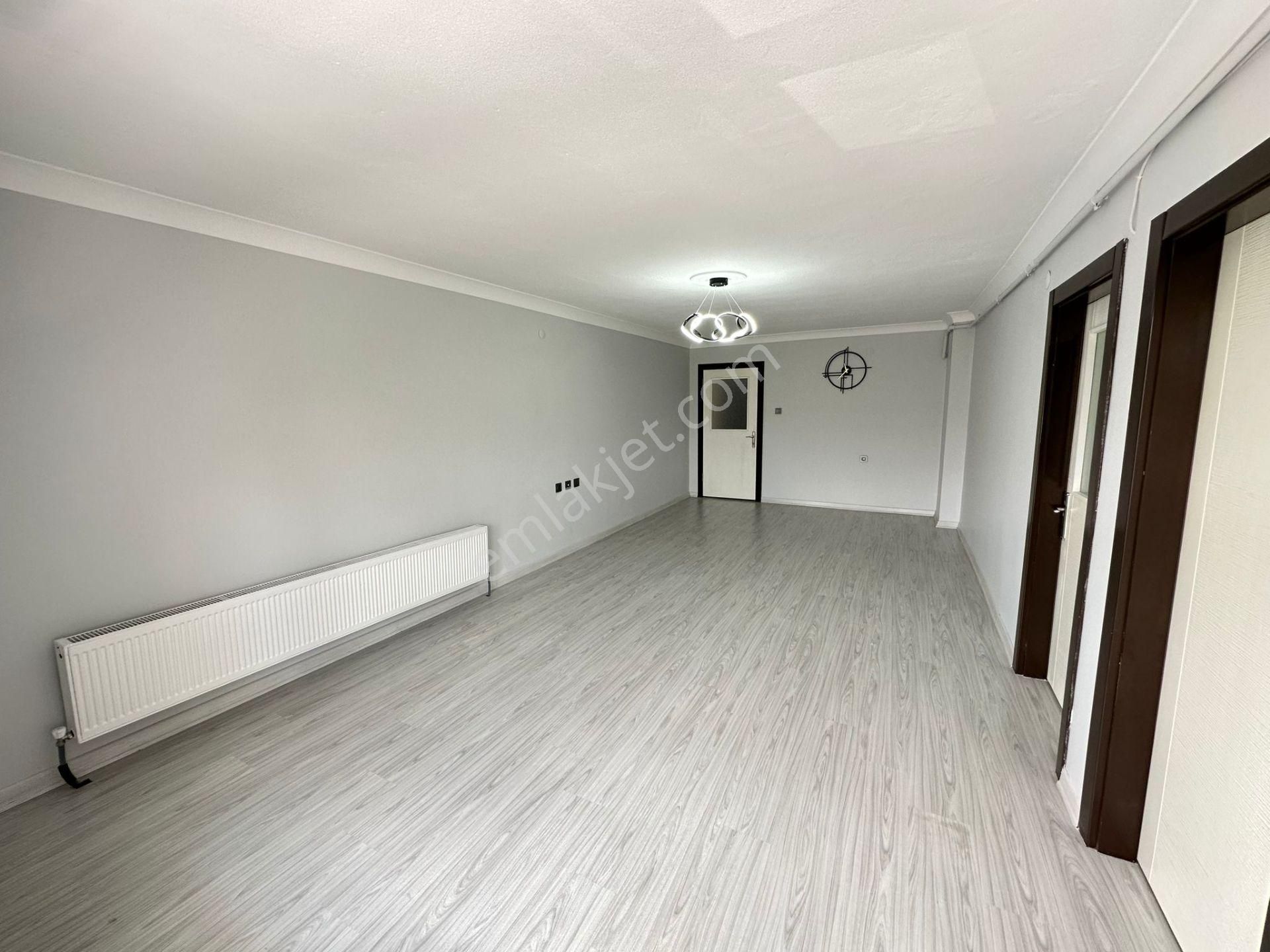 Kariyer'den Etlik Bağcı Caddesi Paraleli 3+1 Lüx Yapılı 18.000tl Kiracılı Kat Konumunda Daire - Görsel 24