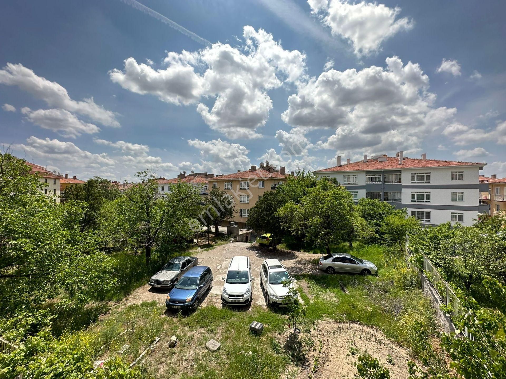 Kariyer'den Etlik Bağcı Caddesi Paraleli 3+1 Lüx Yapılı 18.000tl Kiracılı Kat Konumunda Daire - Görsel 33