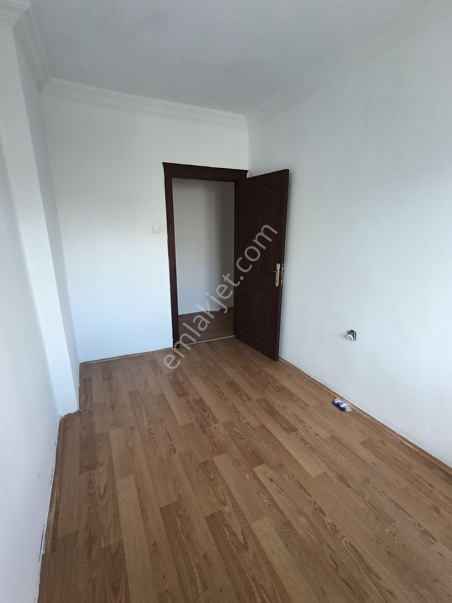 Polat Livedan Mesut Evler Sitesinde Kiralık Ara Kat 3+1 - Görsel 24