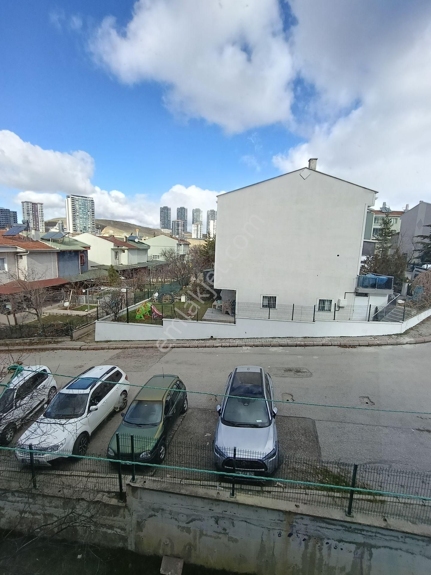 Polat Livedan Mesut Evler Sitesinde Kiralık Ara Kat 3+1 - Görsel 15