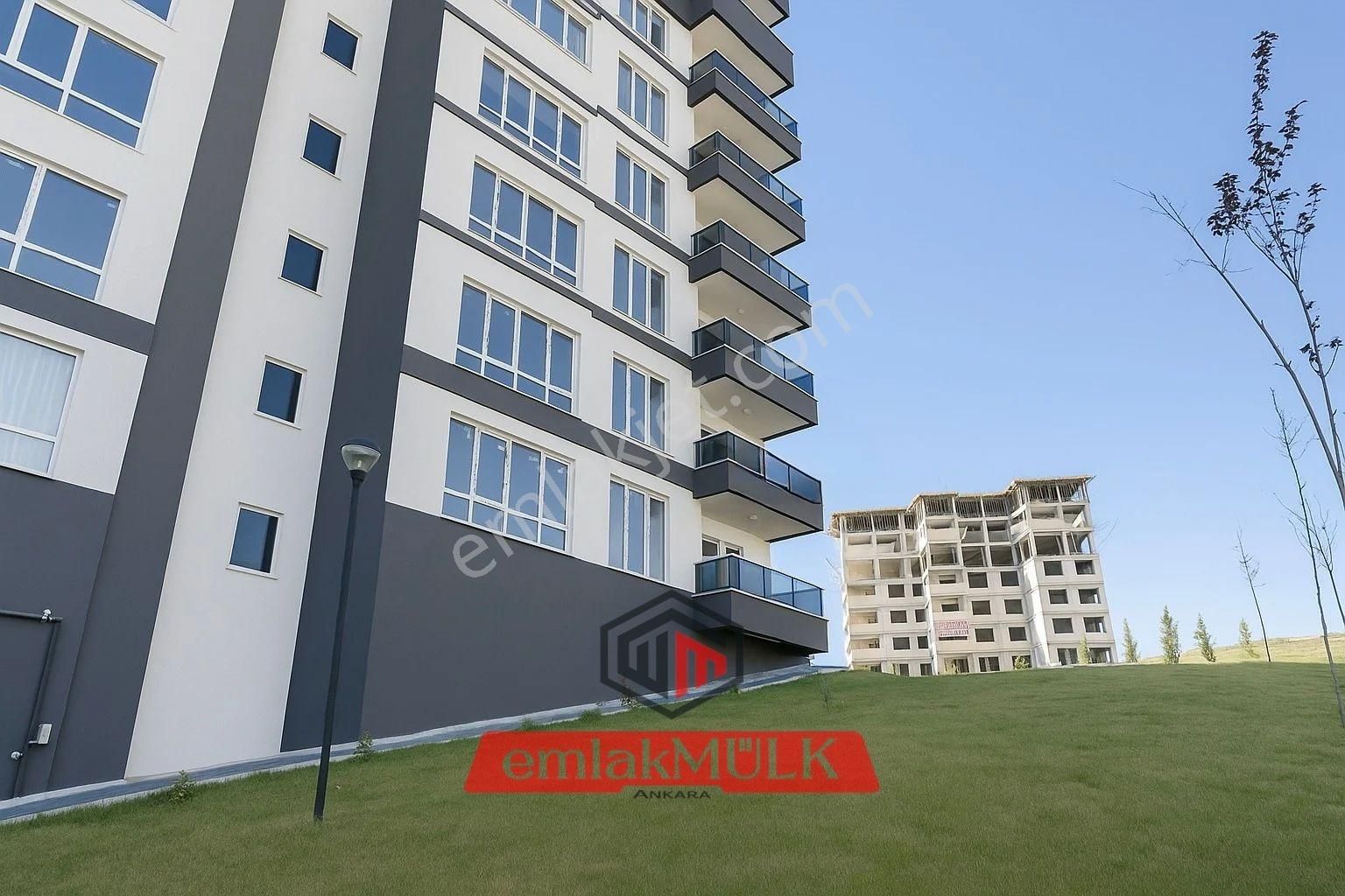 Emlakmülk'ten İskanlı Yüksek Kredi İmkanı İle Satılık 2+1 Daire - Görsel 2