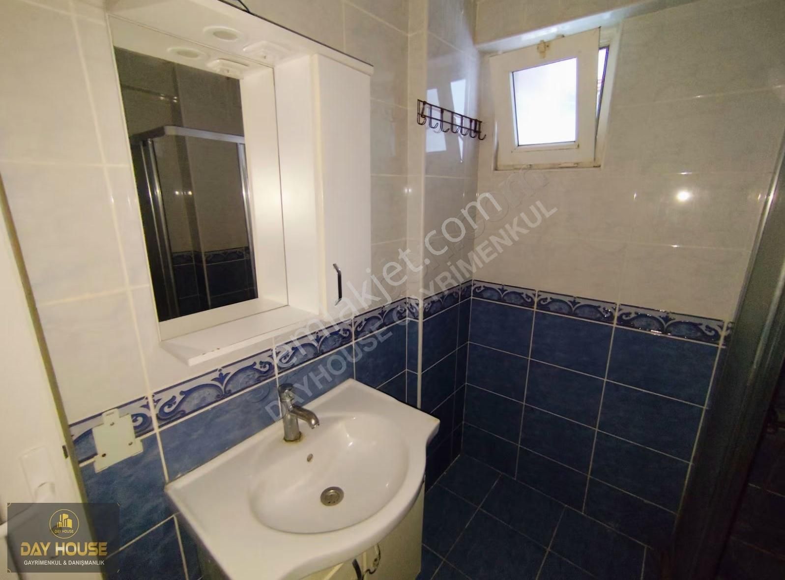 Zübeyde Hanım Mahallesi'nde Geniş Balkonlu Kullanışlı Daire - Görsel 17