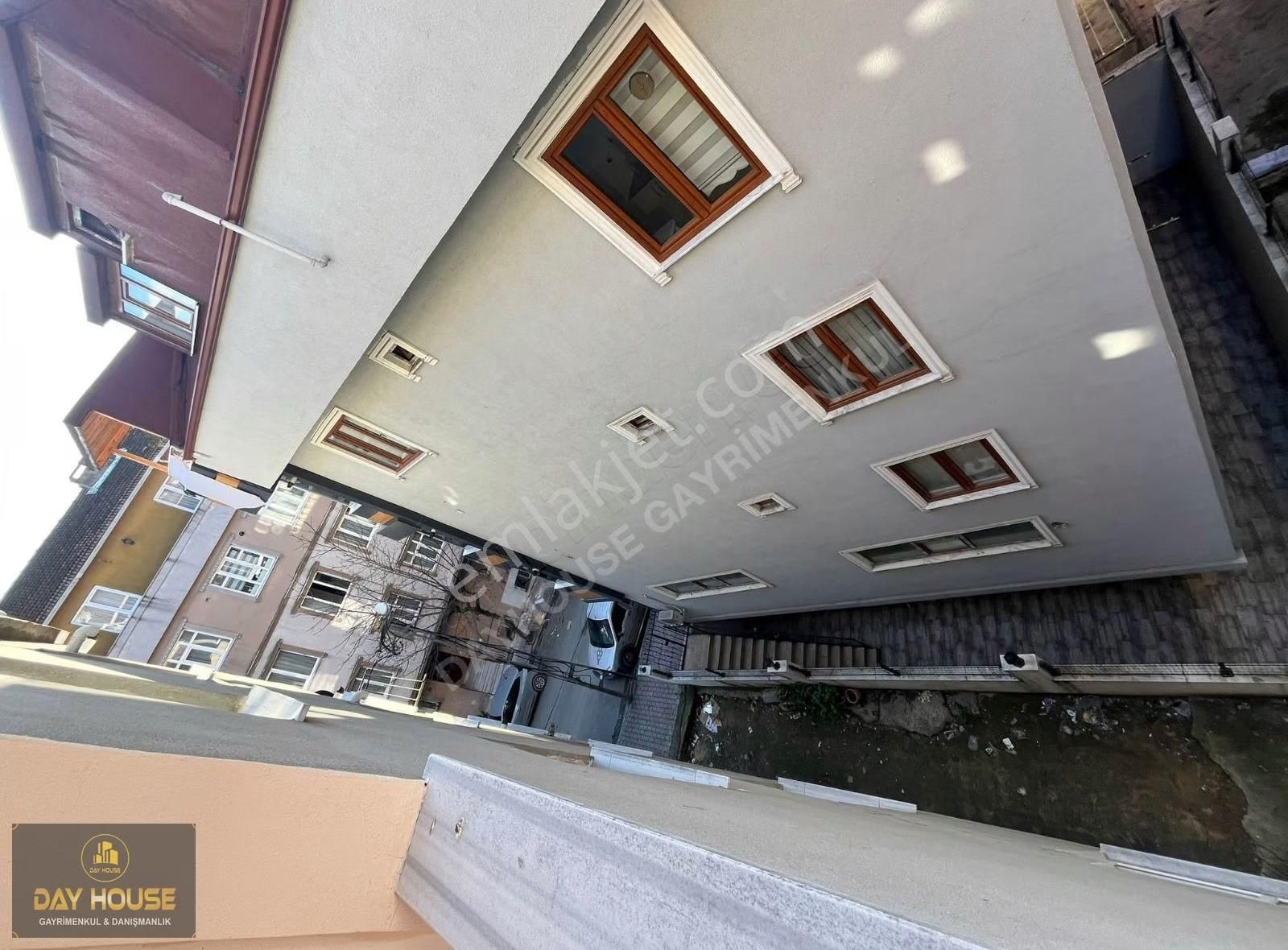 Gazi Merkezi Konumda Masrafsız 2+1 Daire - Görsel 27