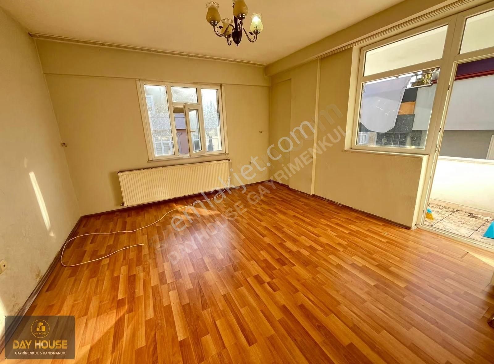 Gazi Merkezi Konumda Masrafsız 2+1 Daire - Görsel 7