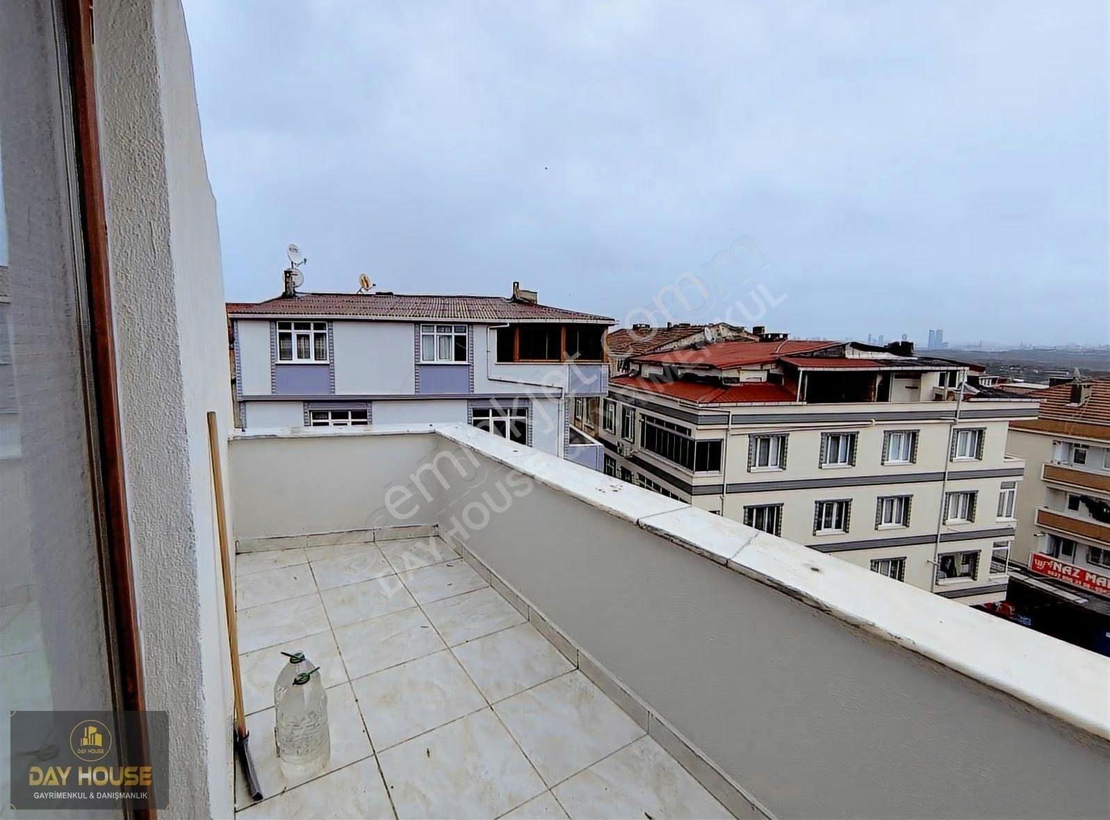 Zübeyde Hanım Mahallesi'nde Satılık Eşyalı Dubleks - Görsel 4