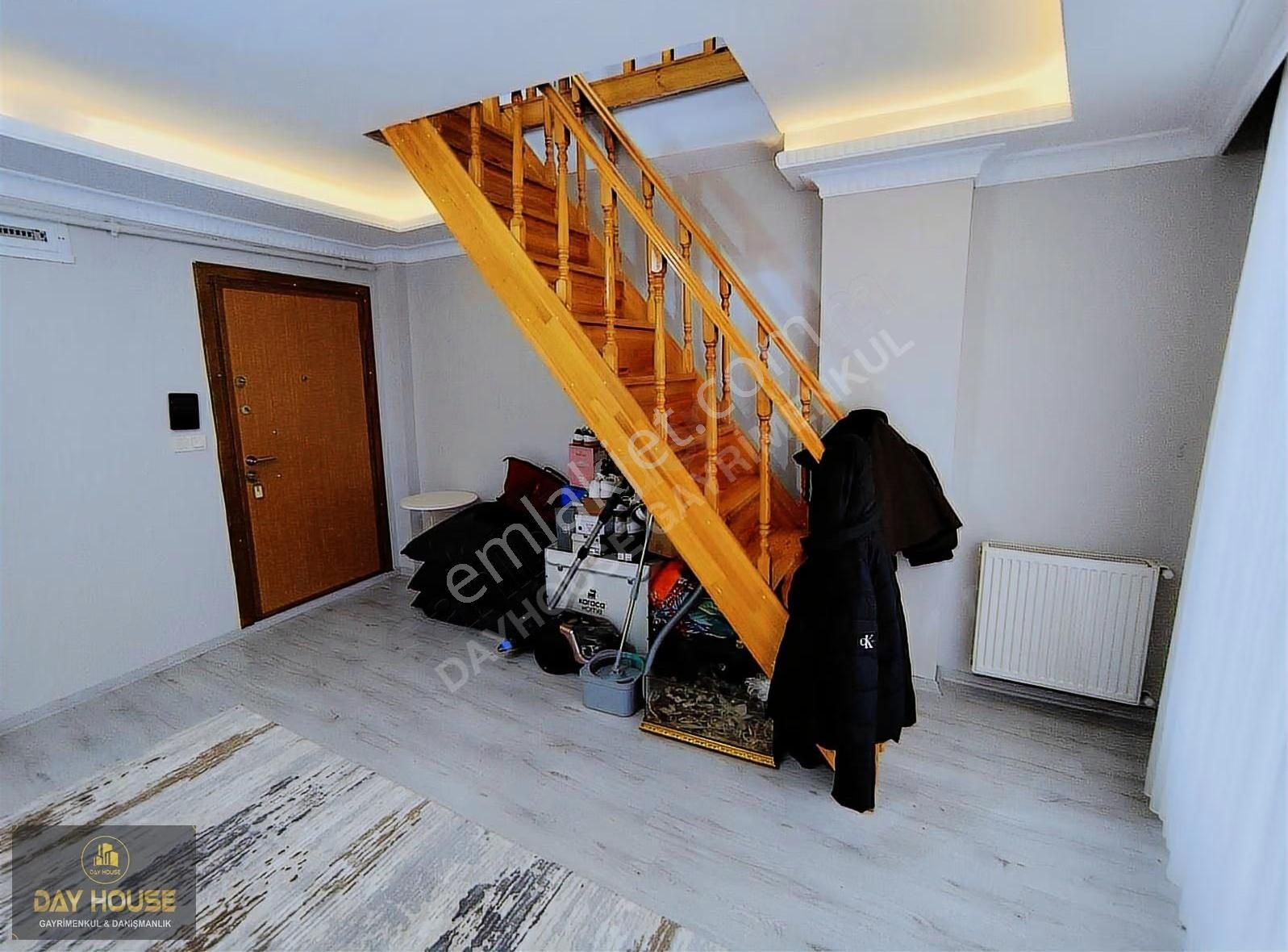 Zübeyde Hanım Mahallesi'nde Satılık Eşyalı Dubleks - Görsel 9