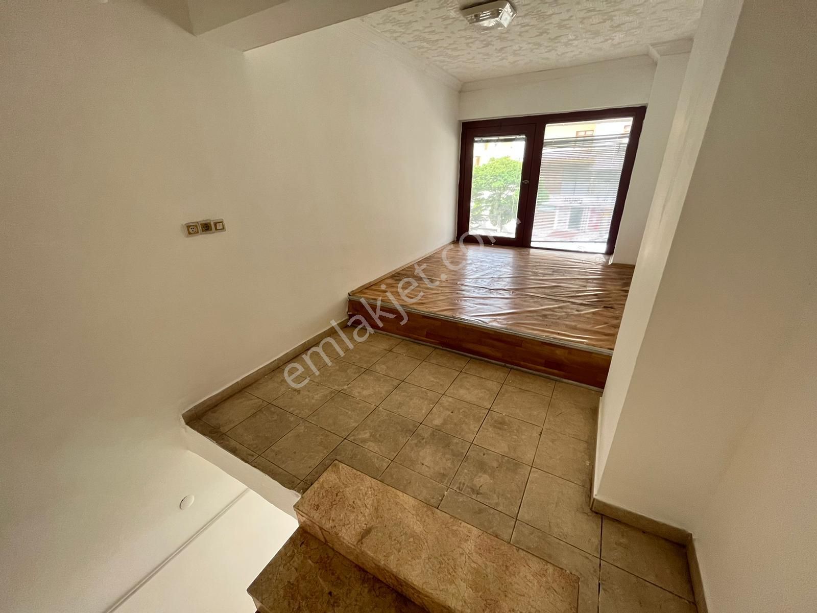 İmar Emlak2'den 36m2 2 Katlı Caddeyi Gören Kiracılı Dükkan - Görsel 8