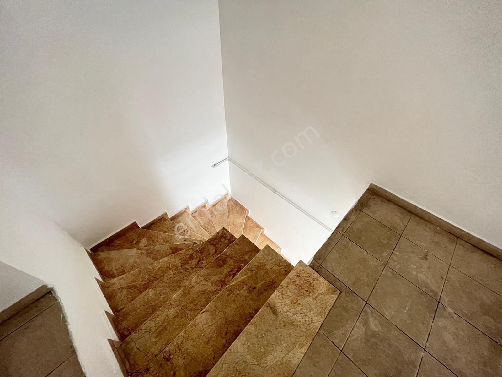 İmar Emlak2'den 36m2 2 Katlı Caddeyi Gören Kiracılı Dükkan - Görsel 11