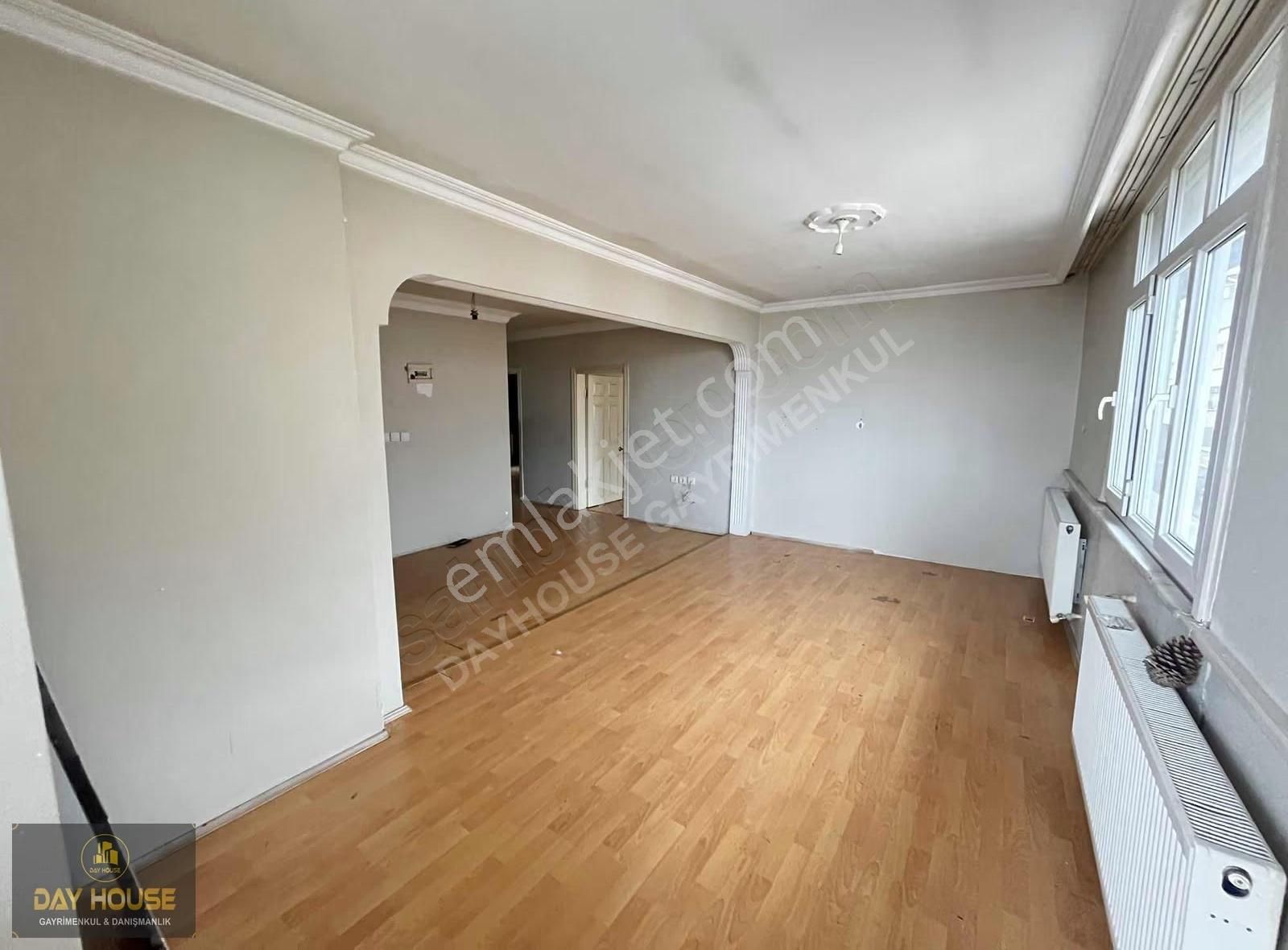 Day House'den Yunusemre Mah'de Satılık 130 3+1 Ferah Çatı Kat - Görsel 6