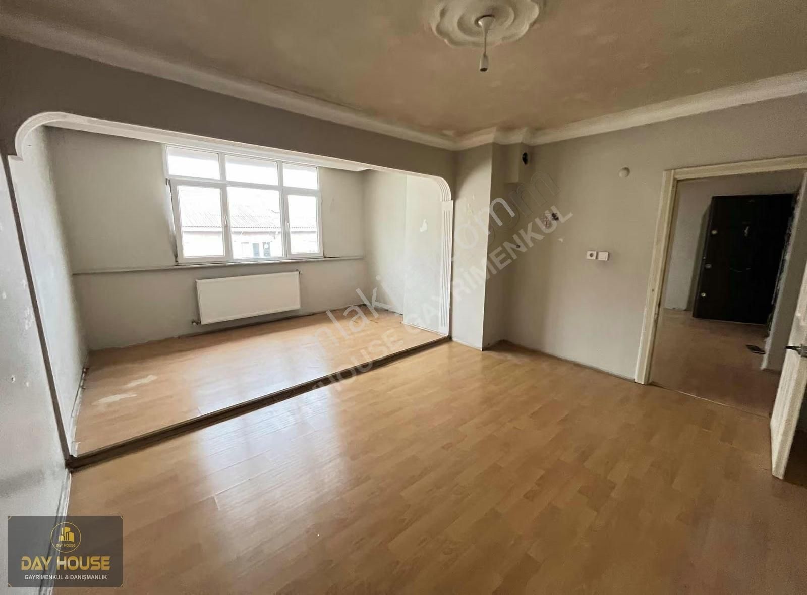 Day House'den Yunusemre Mah'de Satılık 130 3+1 Ferah Çatı Kat - Görsel 8