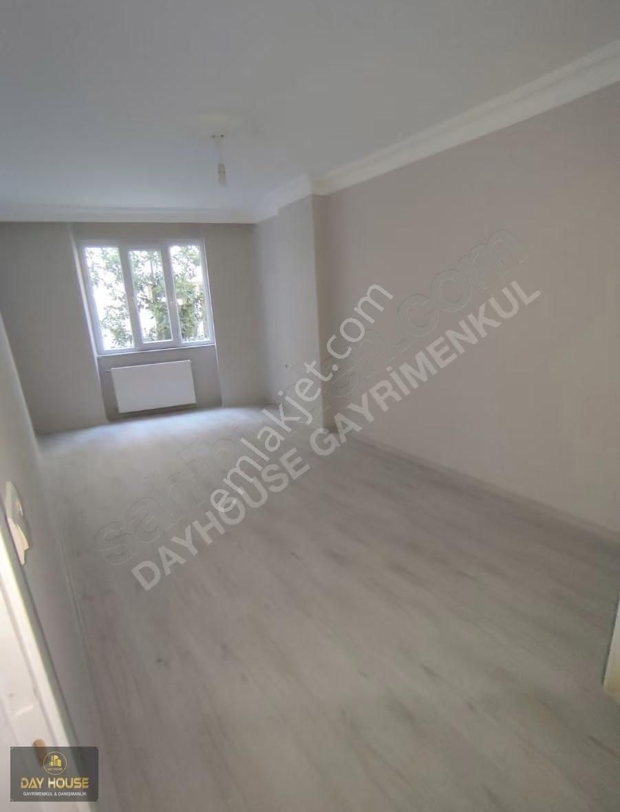 Zübeyde Hanım Mahallesi'nde 110 M2 Ebeveyn Banyolu Ara Kat Daire - Görsel 14