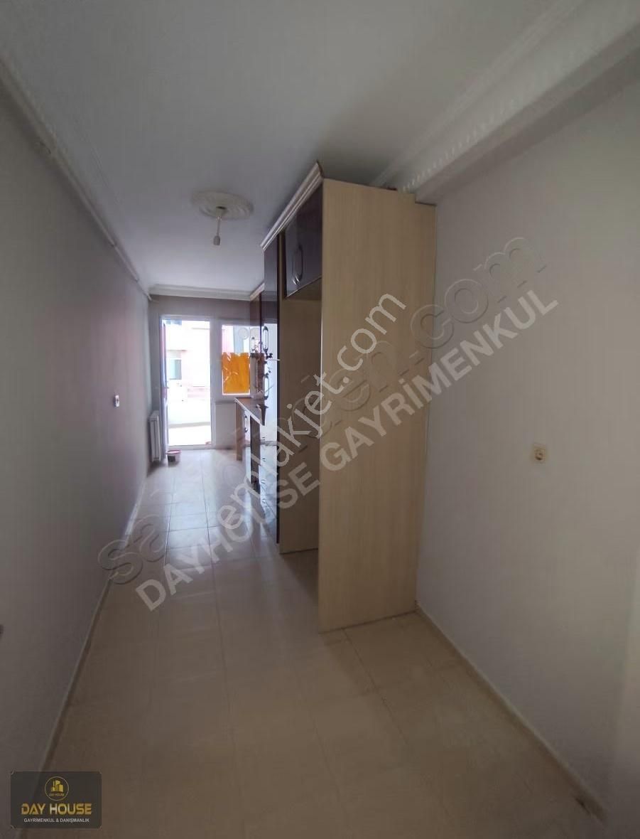 Zübeyde Hanım Mahallesi'nde 110 M2 Ebeveyn Banyolu Ara Kat Daire - Görsel 15