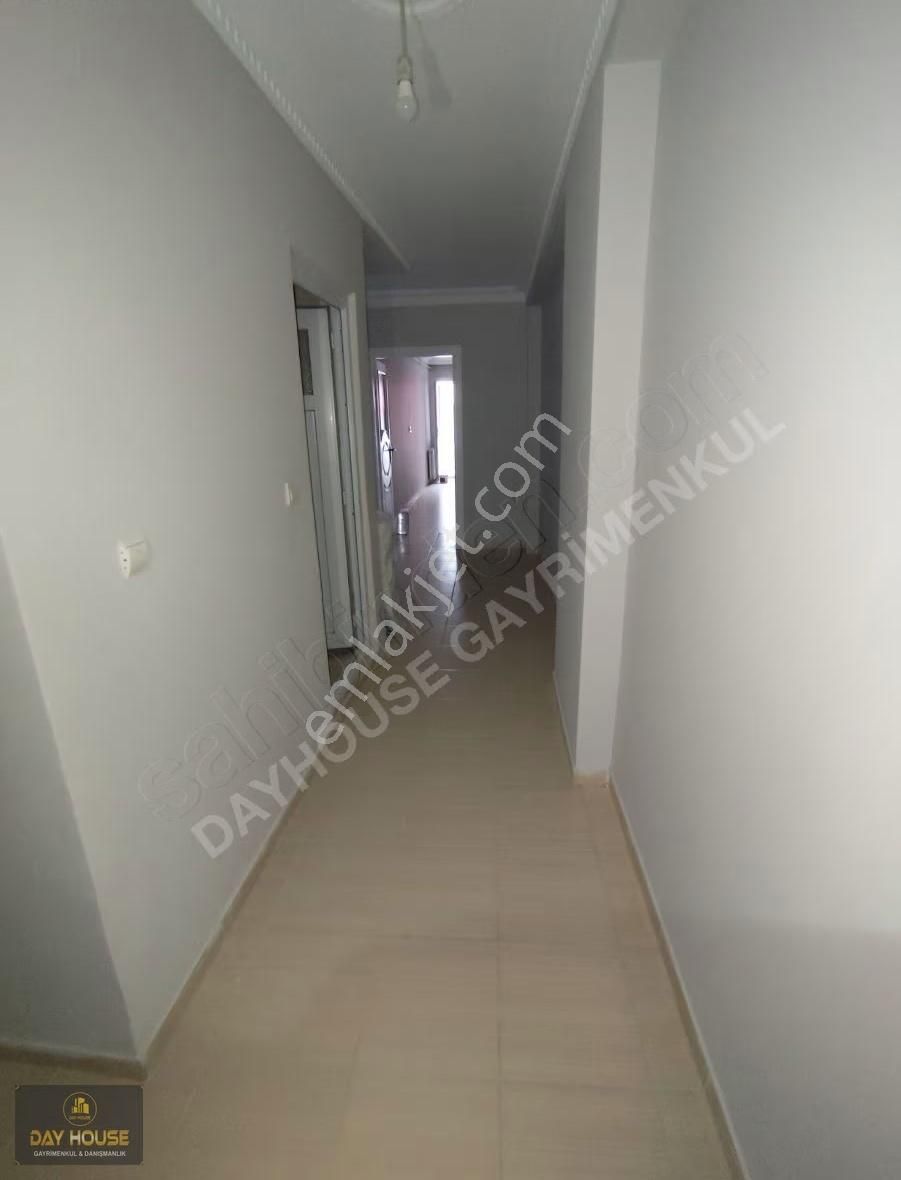 Zübeyde Hanım Mahallesi'nde 110 M2 Ebeveyn Banyolu Ara Kat Daire - Görsel 16