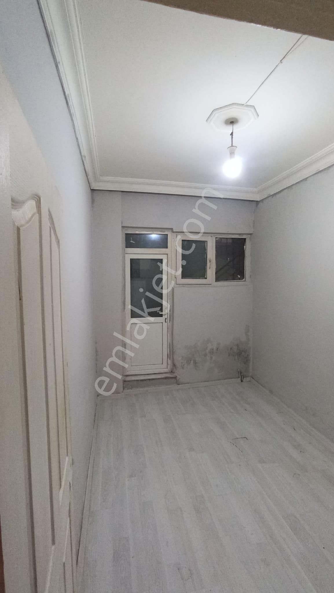 Emir Emlak 2den Kiralık 1+1 Yabancıya Bekara Uygundur - Görsel 6