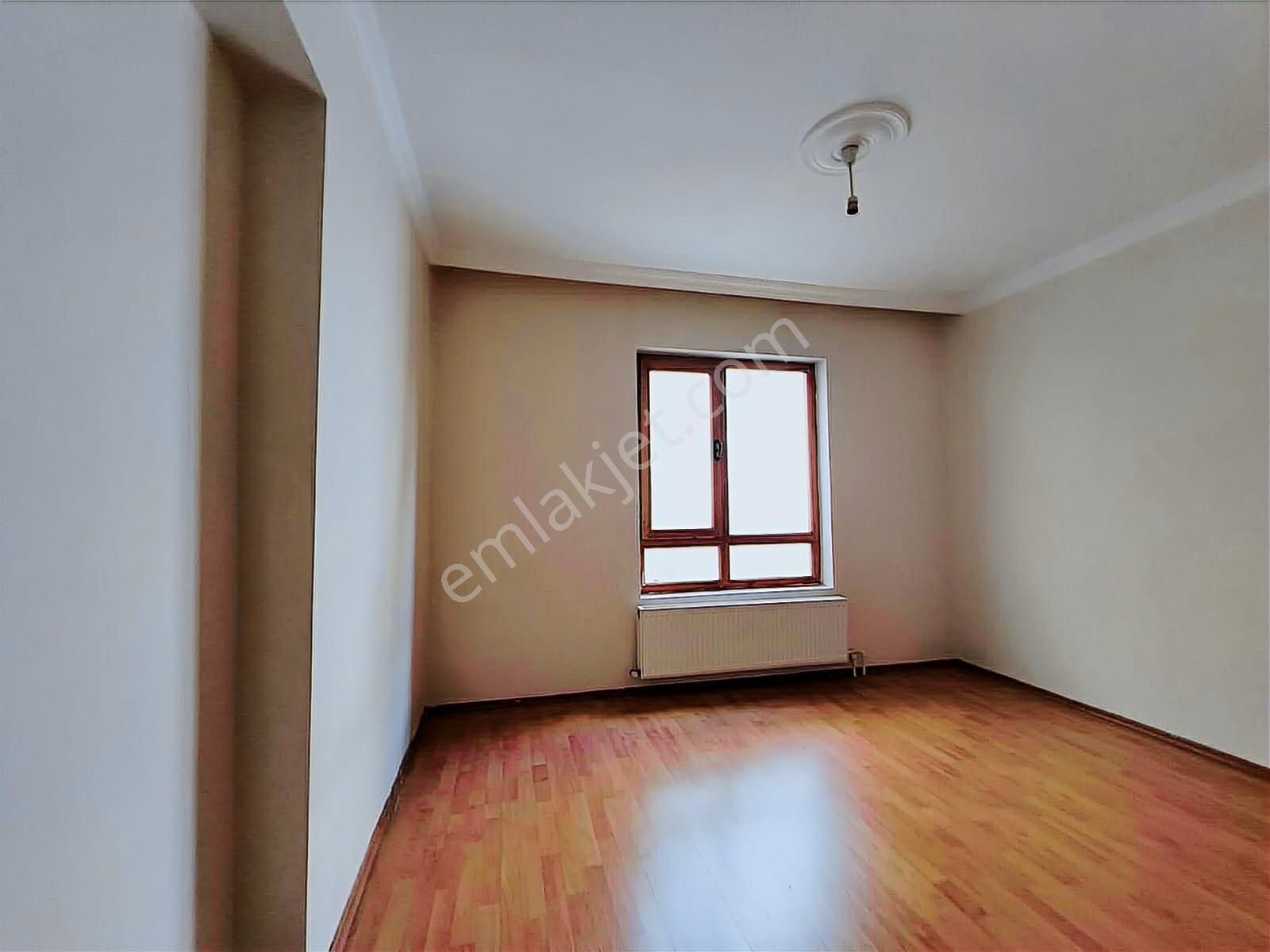 Altın Anahtardan Divrik Cd Yakını 3+1 Katta Salona 1 Bağımlı - Görsel 11