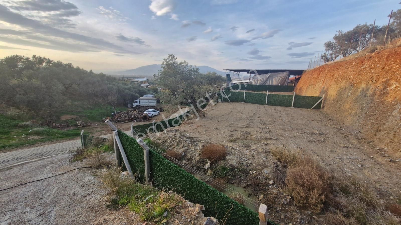 Kemalapaşa Da Satılık 470 M² Tek Tapu İki Kat İmarlı Arsa - Görsel 4