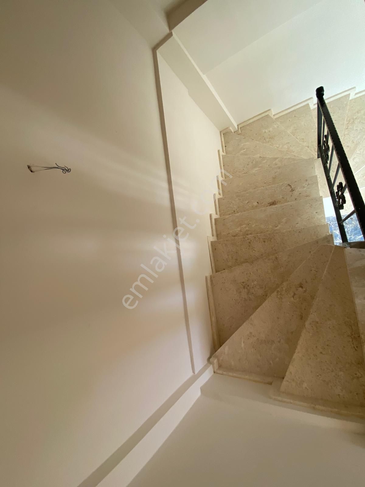 Rota Emlak'tan Doğanbey Payamlı Köyünde 3+1 Satılık Villa - Görsel 12