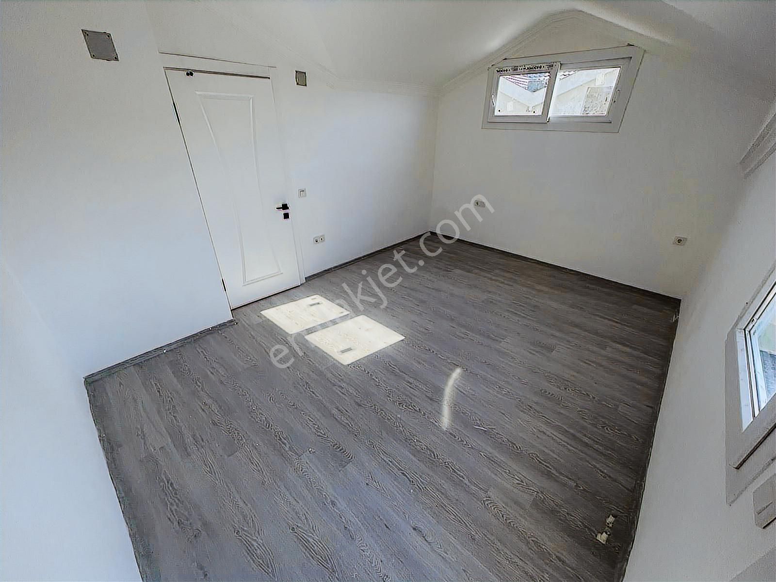 Seydikemer Gerişburnunda Havuzlu Site İçinde 2+1 Çatı Dubleks - Görsel 7