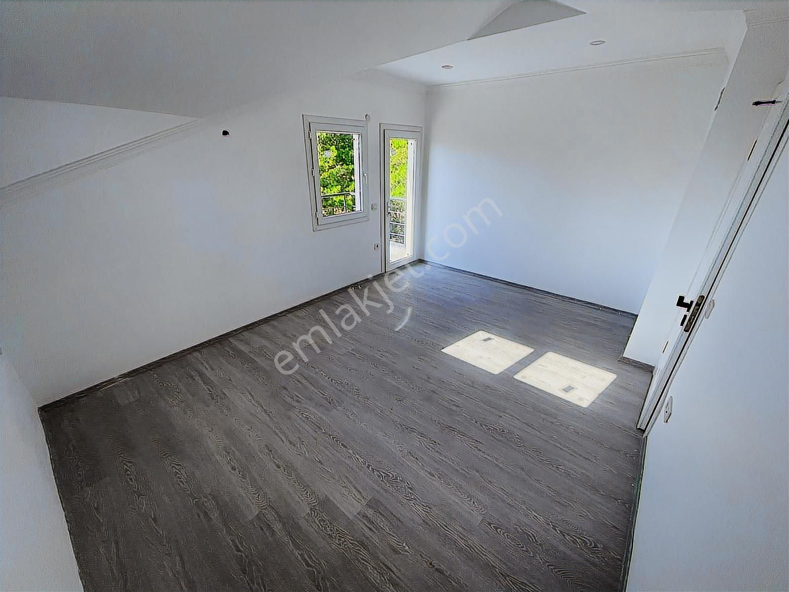 Seydikemer Gerişburnunda Havuzlu Site İçinde 2+1 Çatı Dubleks - Görsel 6