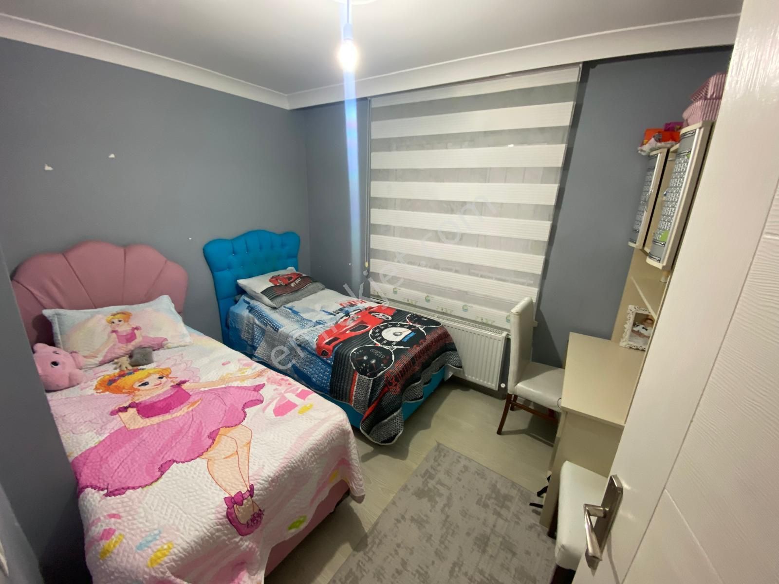 Beşikkaya'da Peyami Tepe Okulu Yakını Giriş Katta Ön Cephe Asansörlü 3+1 Satılık Daire !!! - Görsel 17