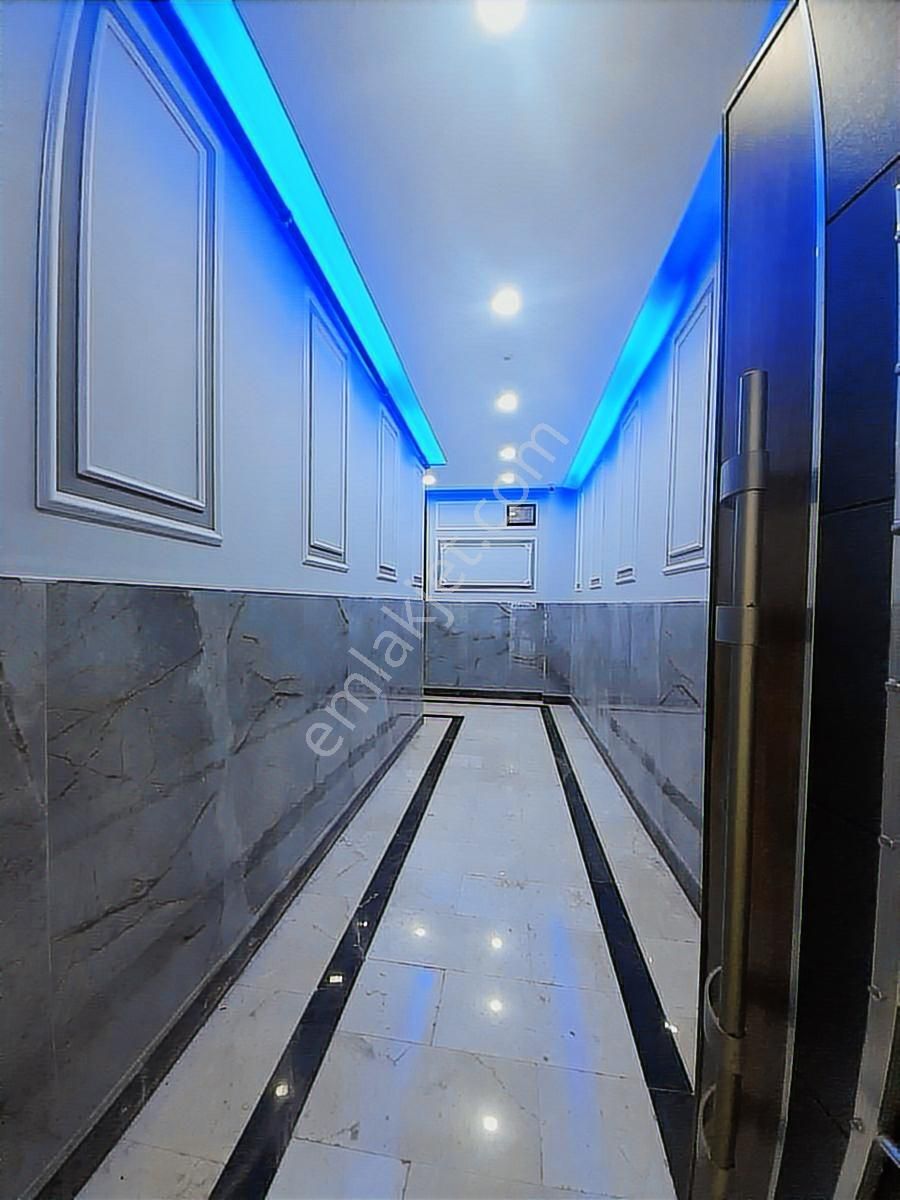 Samandıra Cadde Üzeri Sıfır Çift Balkon Otoparklı İskanlı 2+1 - Görsel 12