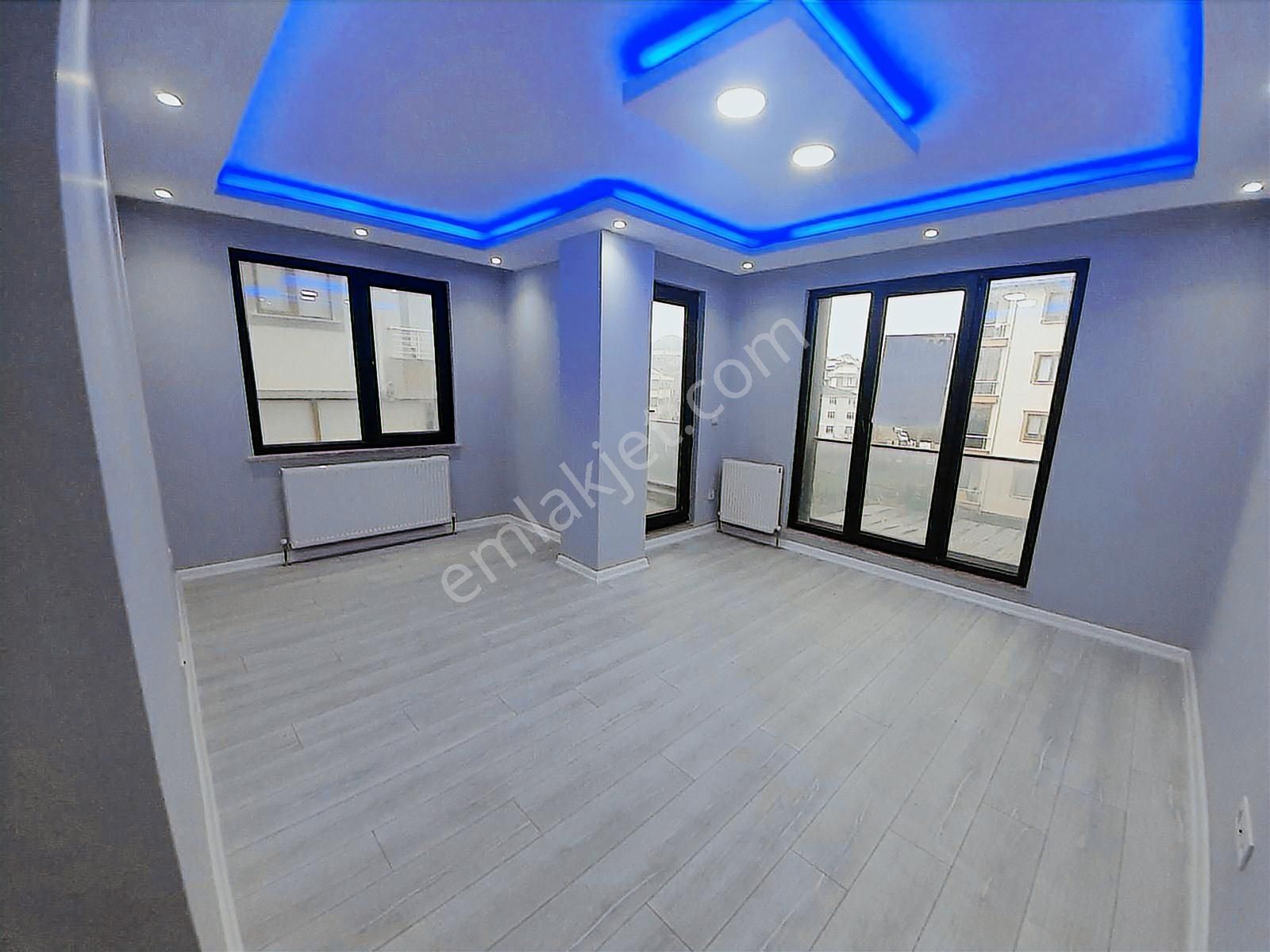 Samandıra Cadde Üzeri Sıfır Çift Balkon Otoparklı İskanlı 2+1 - Görsel 21