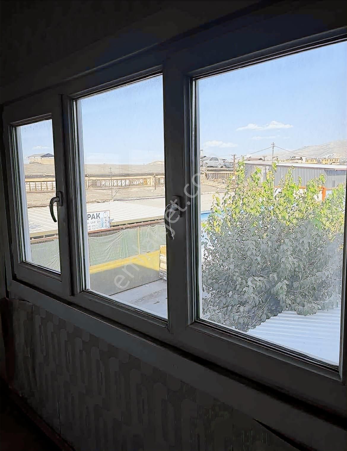 Özsan Sanayide Kiralık Dükkkan - Görsel 7